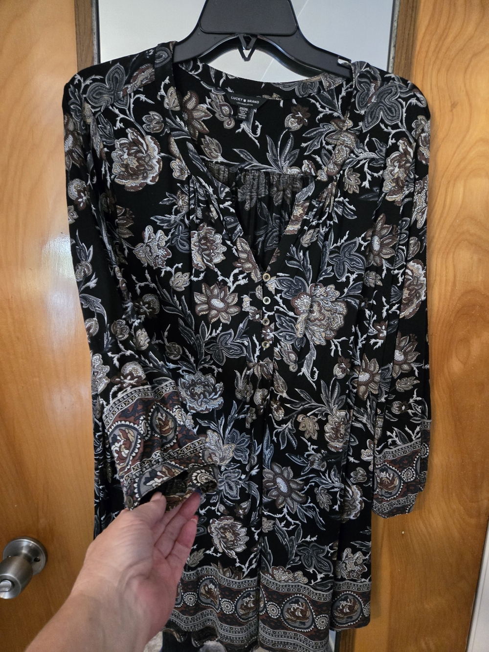 Lucky Brand Black Floral Paisley Button-Front Tunic